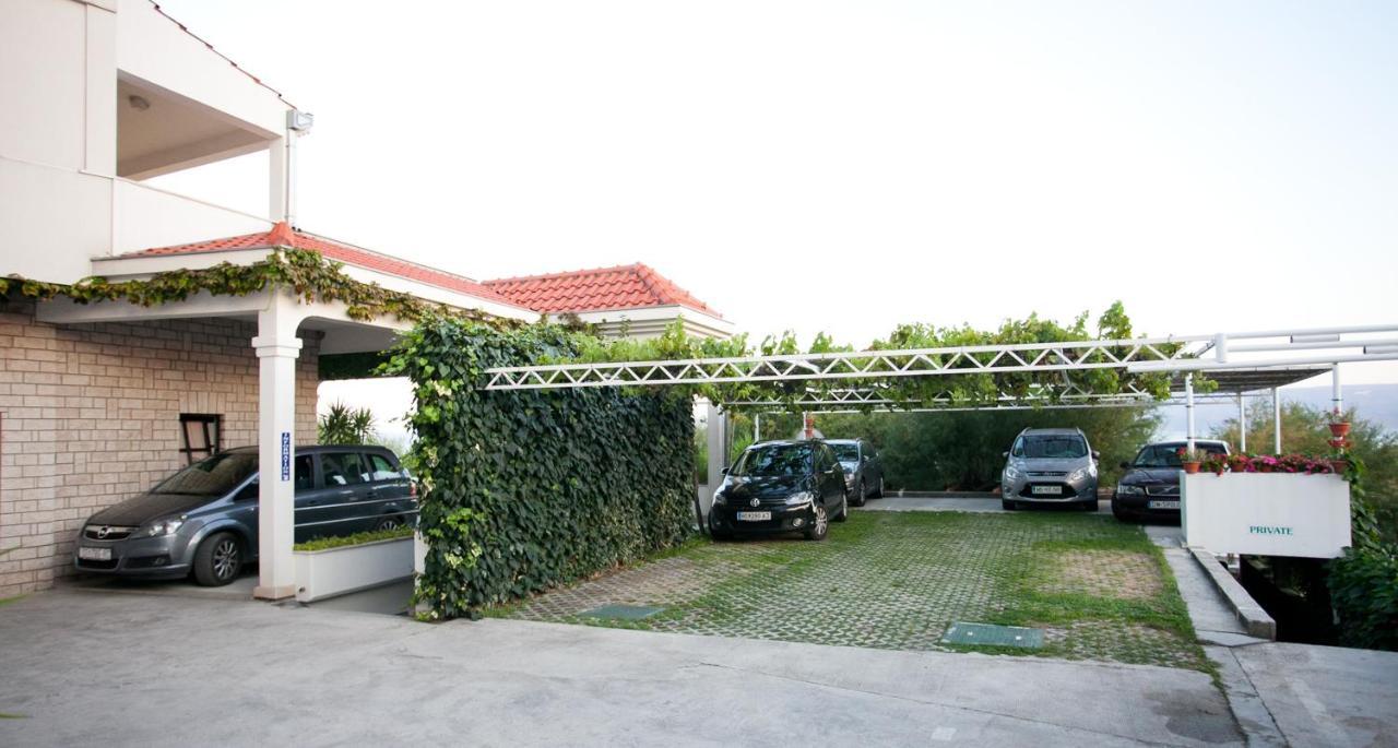 Anastazija Sea View Apartment Omis Exterior photo