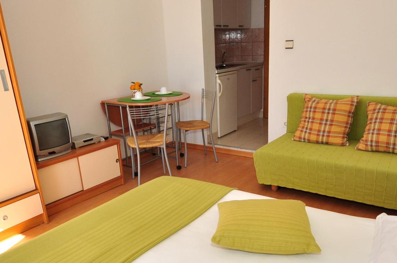 Anastazija Sea View Apartment Omis Exterior photo